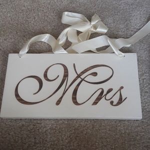 Wooden Cream Mr and Mrs Sign